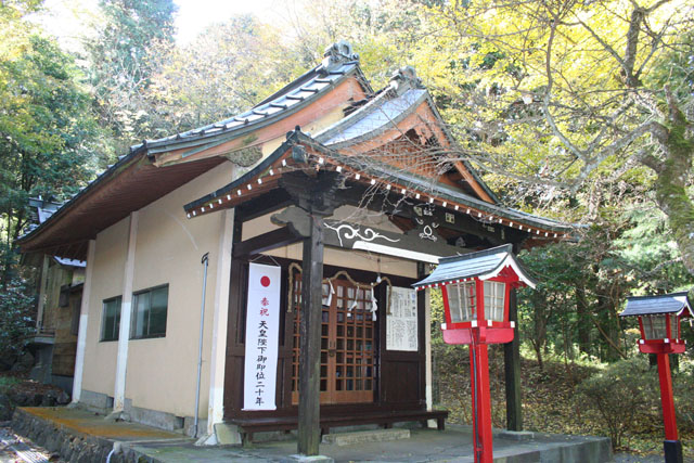 驹形神社