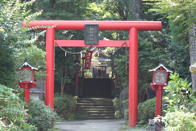 驹形神社